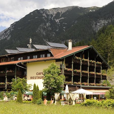 Geniesserhotel Alpin Gmbh Achenkirch Exterior foto